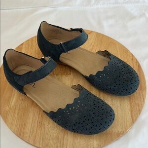 Earth Leather Perforated Mary-Janes - Brynn